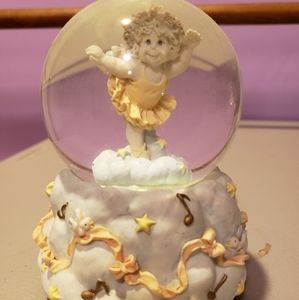 Precious Moments Ballerina Musicbox Snowglobe